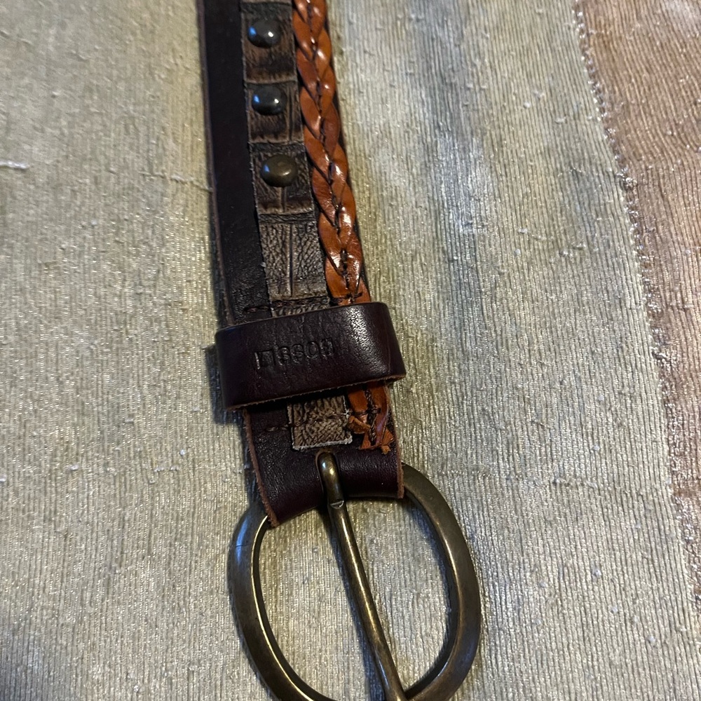 Leather belt by Hugo Boss, size Small